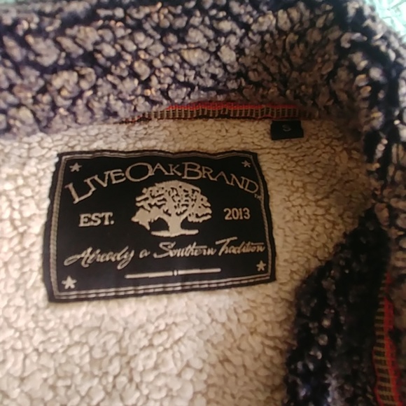 4/$10 Live Oak sherpa - Picture 3 of 3